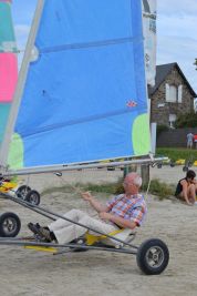 Bretagne 2014: Öhmann testet Strandsurfen